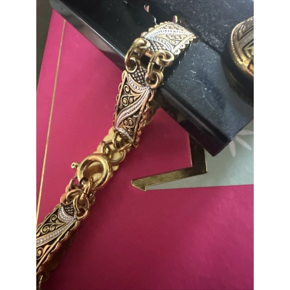 Vintage Spanish Art Deco Damascene Gold Toned Screw-on Earrings/Link Bracelet 8